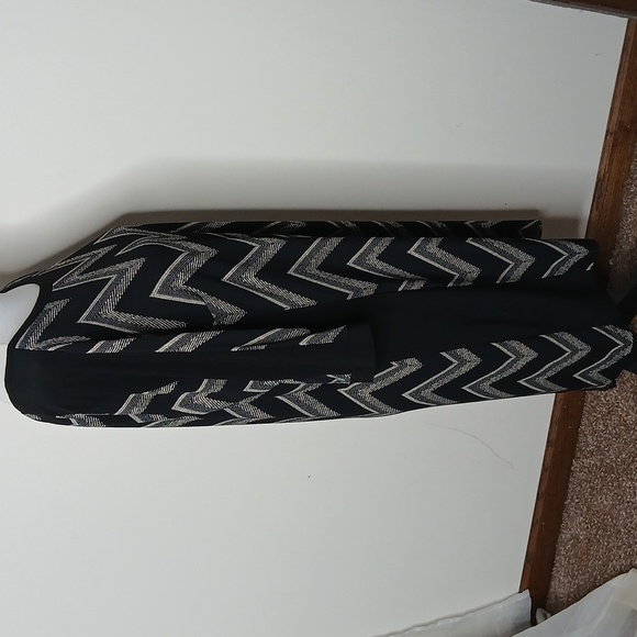 Emma & Michele black and white abstract quarter sleeve midi dress size large - Picture 4 of 16